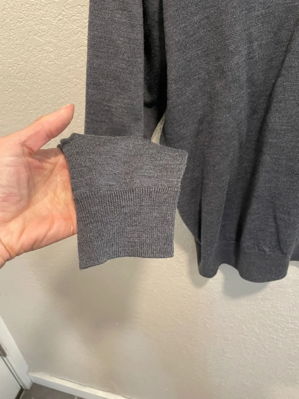 Hart Schaffner Marx 100% Merino Wool Sweater Mens XL Gray Long Sleeve Pullover